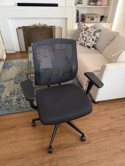 Ergonomic Adjustable Sit On It Black Mesh Back Office Chair with Armrests