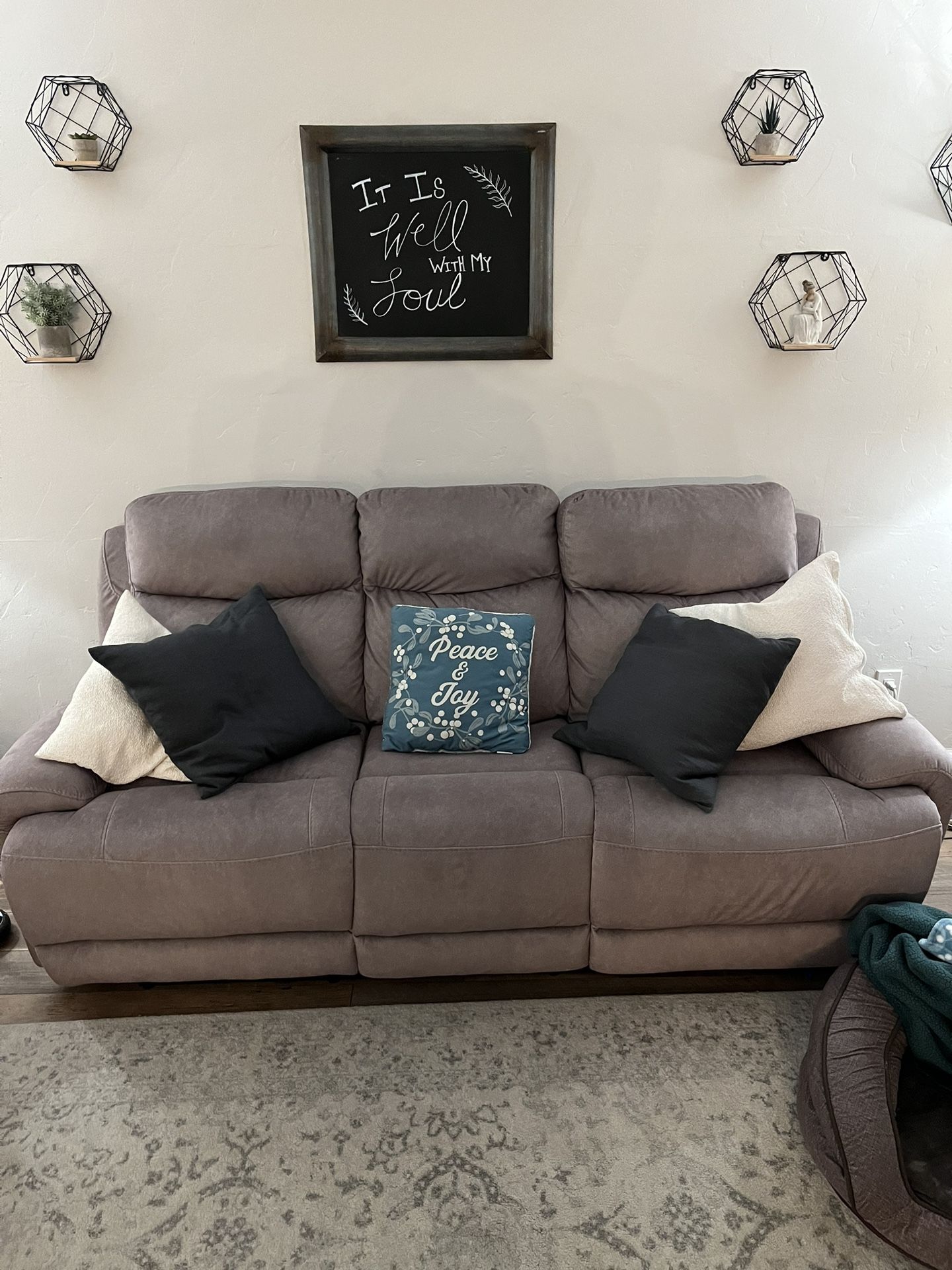 Jerome’s Couch With Power Seats