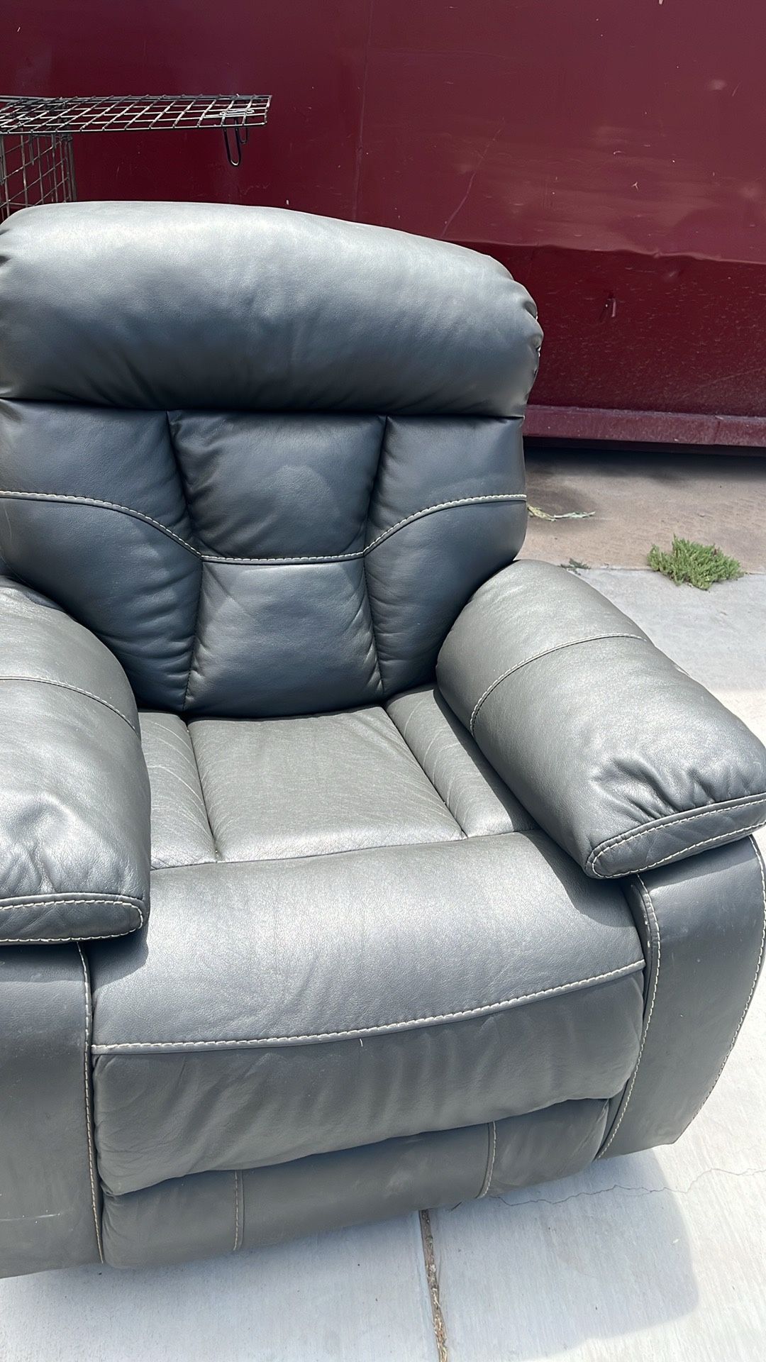 Sofa With Matching Recliner 