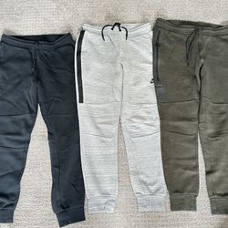Nike tech Fleece ( medium )