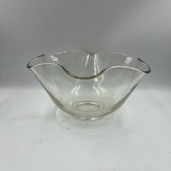 Vintage Clear Glass Scalloped Edge Decorative Bowl Dessert Fruit Trifle