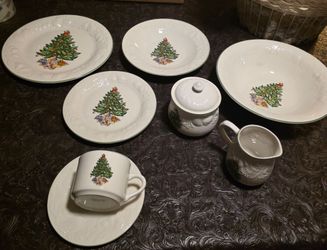 Retired Vintage (12) Serving set