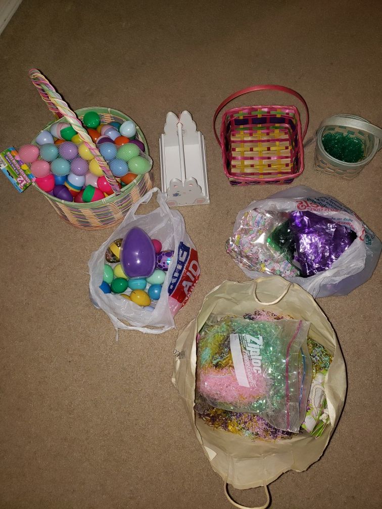 Easter stuff (baskets, eggs, grass, treat bags)