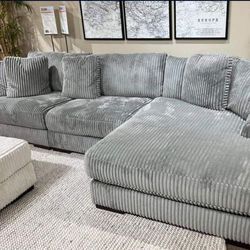 🍄 Lindyn Light 3-Piece Sectional With Chaise | Sectional Gray | Loveseat | Couch | Sofa | Sleeper| Living Room 
