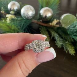  14K White Gold Diamond Band – Soldered Set size 5 (Helzberg)