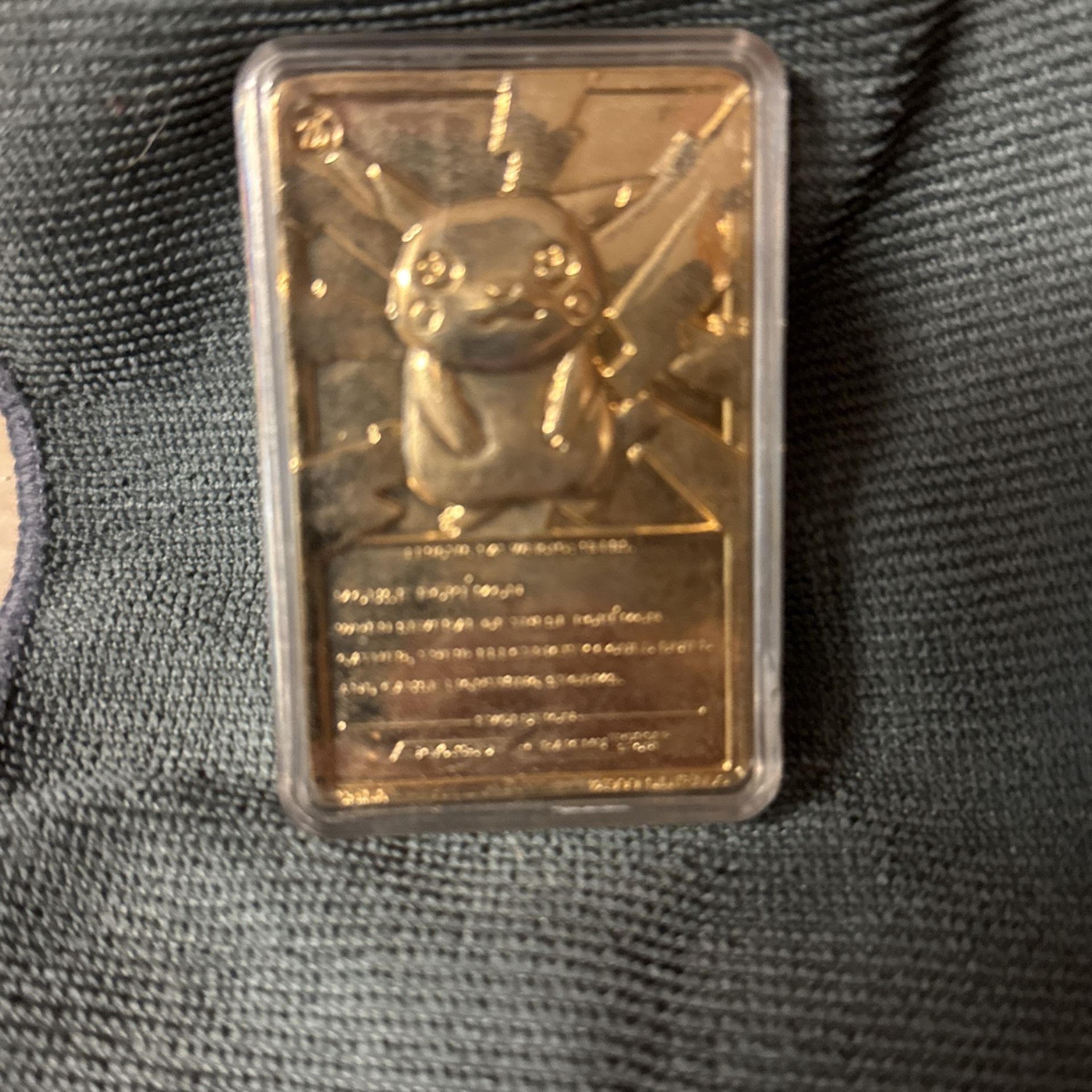 Pokemon 23k Gold Plated PIKACHU Trading card. Nintendo 1999