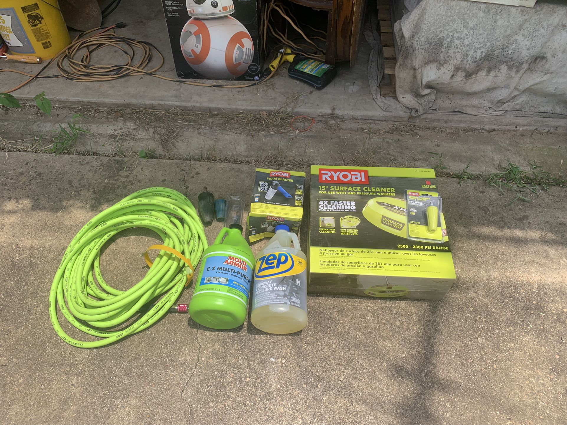 RYOBI PRESSURE WASHER ACCESSORIES (I’d Like To Get Over $100, If You Want It Send Me An Offer)