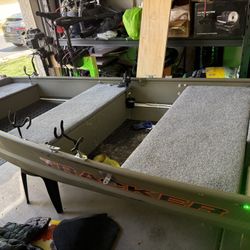 2024 White River Marine Group LIc 1036 Topper