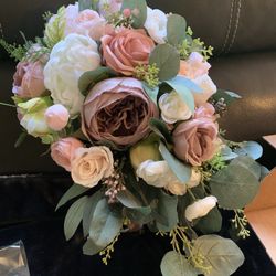 Bouquet, Corsages, & Boutonnières