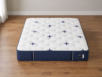 Stearns & Foster Studio 14” Medium Queen mattress