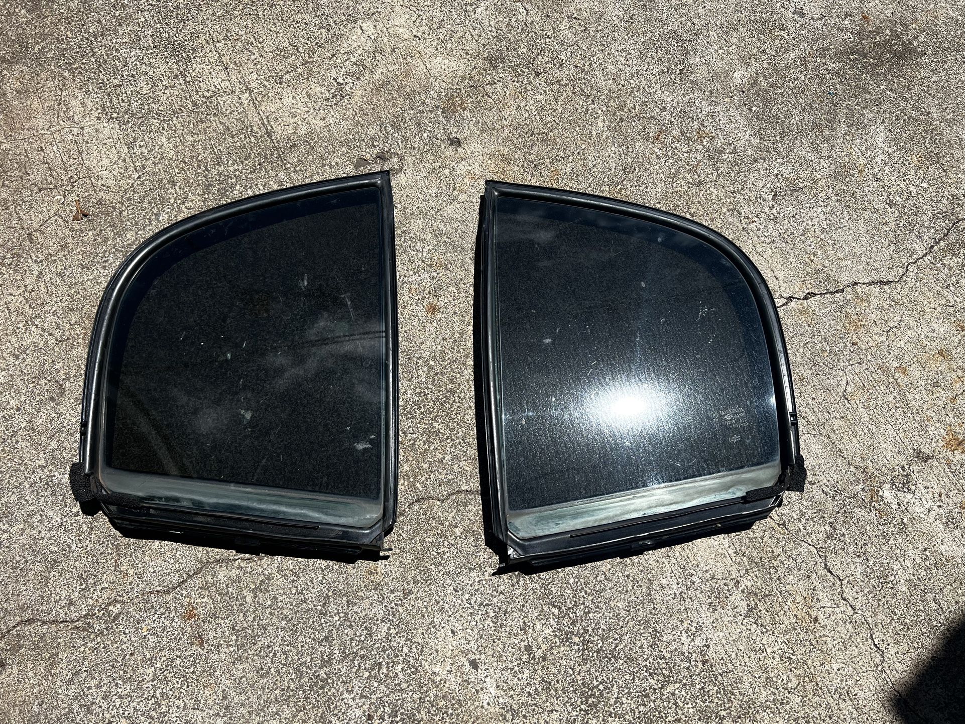 03 - 07 Infiniti G35 Sedan Rear Right And Left Quarter Window Glass 