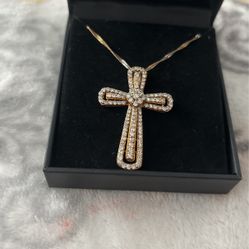 10K YELLOW GOLD DIAMOND CROSS