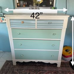 Real wood Dresser. Five drawer dresser. 