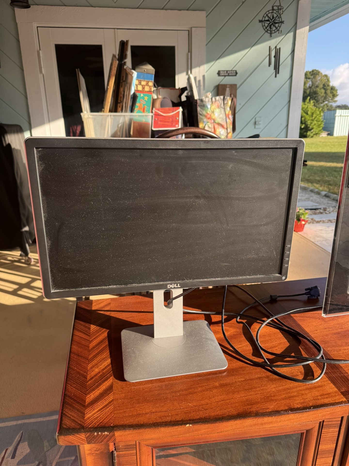 Dell 22” Professional LED Monitor P2214HB