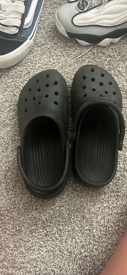 Black crocks size 5