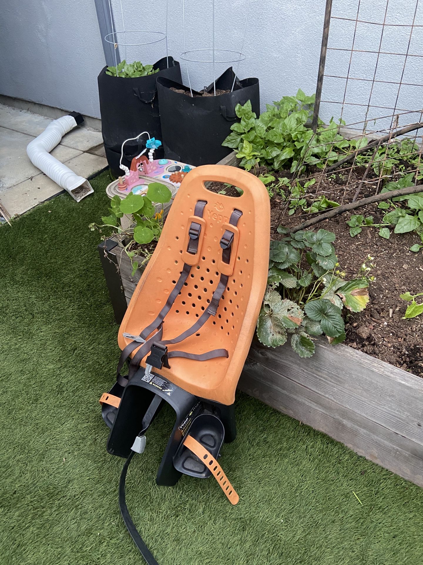 Thule Yepp Maxi - baby bike seat