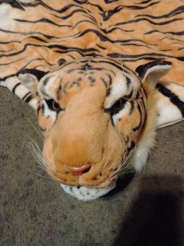 Leopard Throwdown. Free Yes Freee