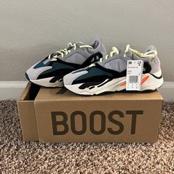 Yeezy Boost 700 