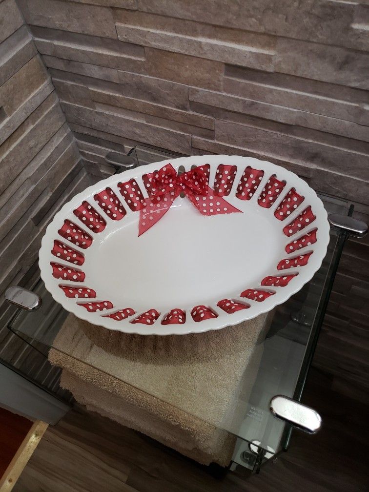Glass Ribbon Bowl
