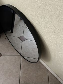 round Mirror
