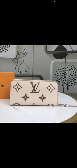 Cream Wallet 