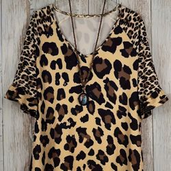 Leopard Print V Neck T Shirt Very Comfortable Stretchy Material Size 4/5X Plus Size 