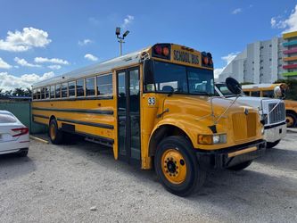 2003 International School Bus
