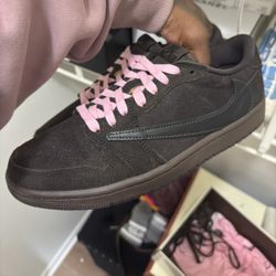 VELVET BROWN TRAVIS SCOTT