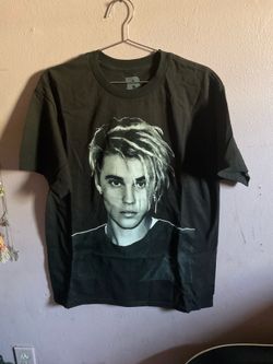 Justin. Bieber stadium tour concert Size  L