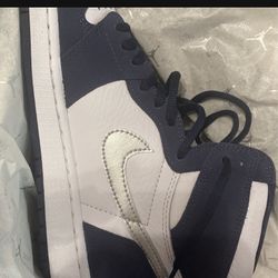 Retro Jordan 1 Men’s Size 10,5