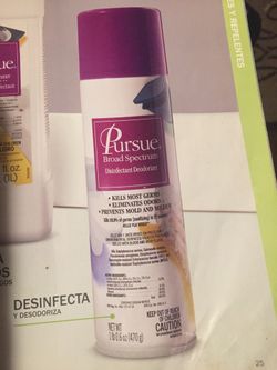 Desinfectantes para limpiar el hogar en spray y líquido