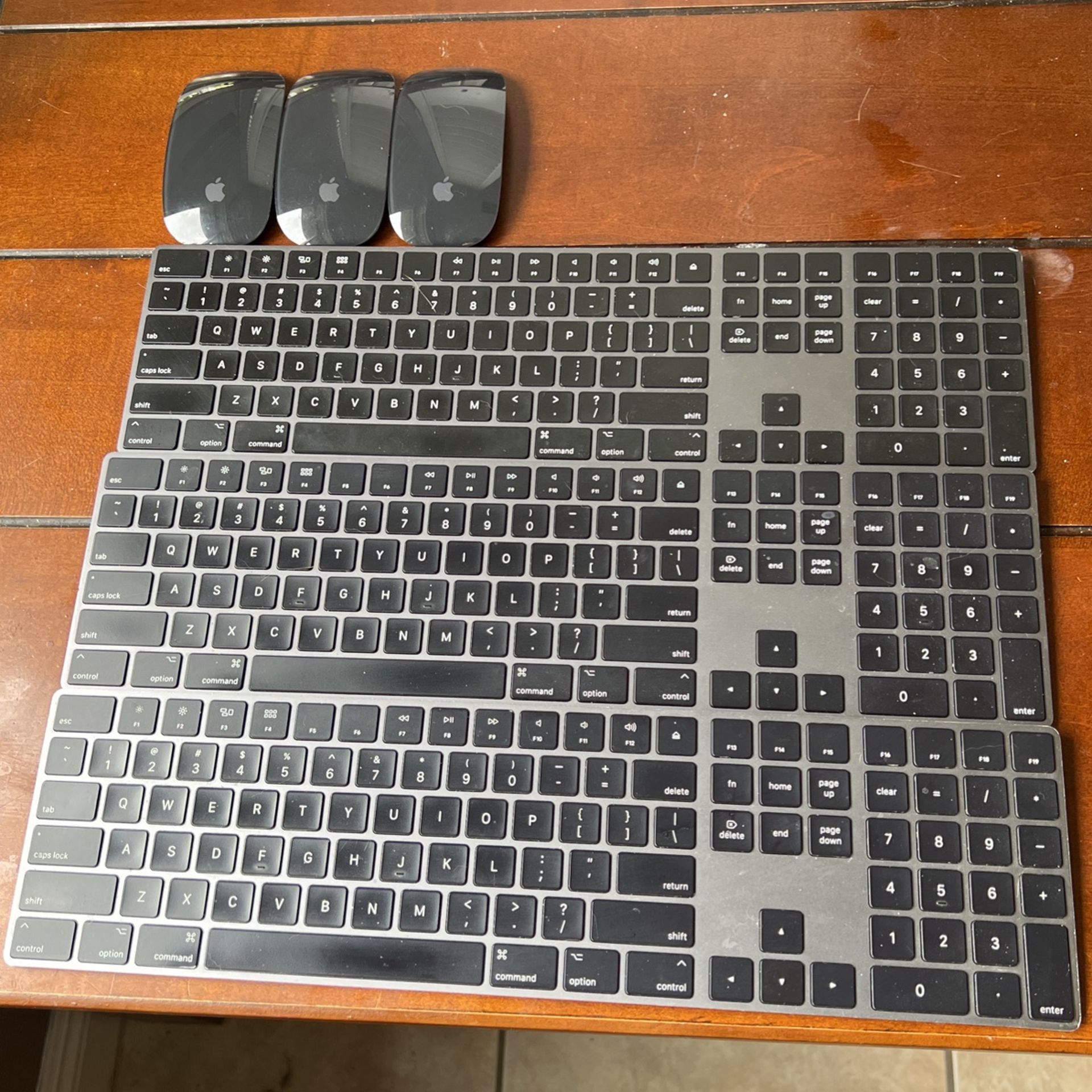 Apple Wireless Keyboards And Mice $50 Each Keyboard And Each Mouse $50