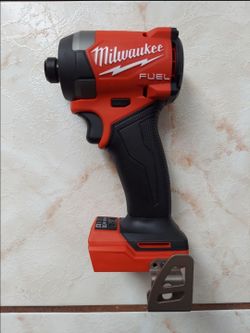 New Milwaukee FUEL 1/4" Hex Impact Driver M18  Tool Only.