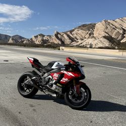2016 Yamaha YZFR1