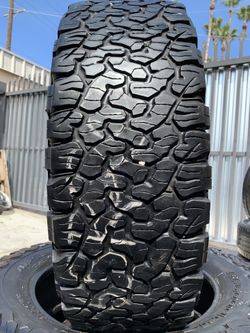 275-65-20 bfgoodrich A/T K02 $280 for all 4 tires installed