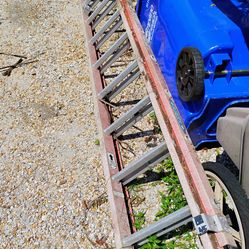 Good condition electrician ladder