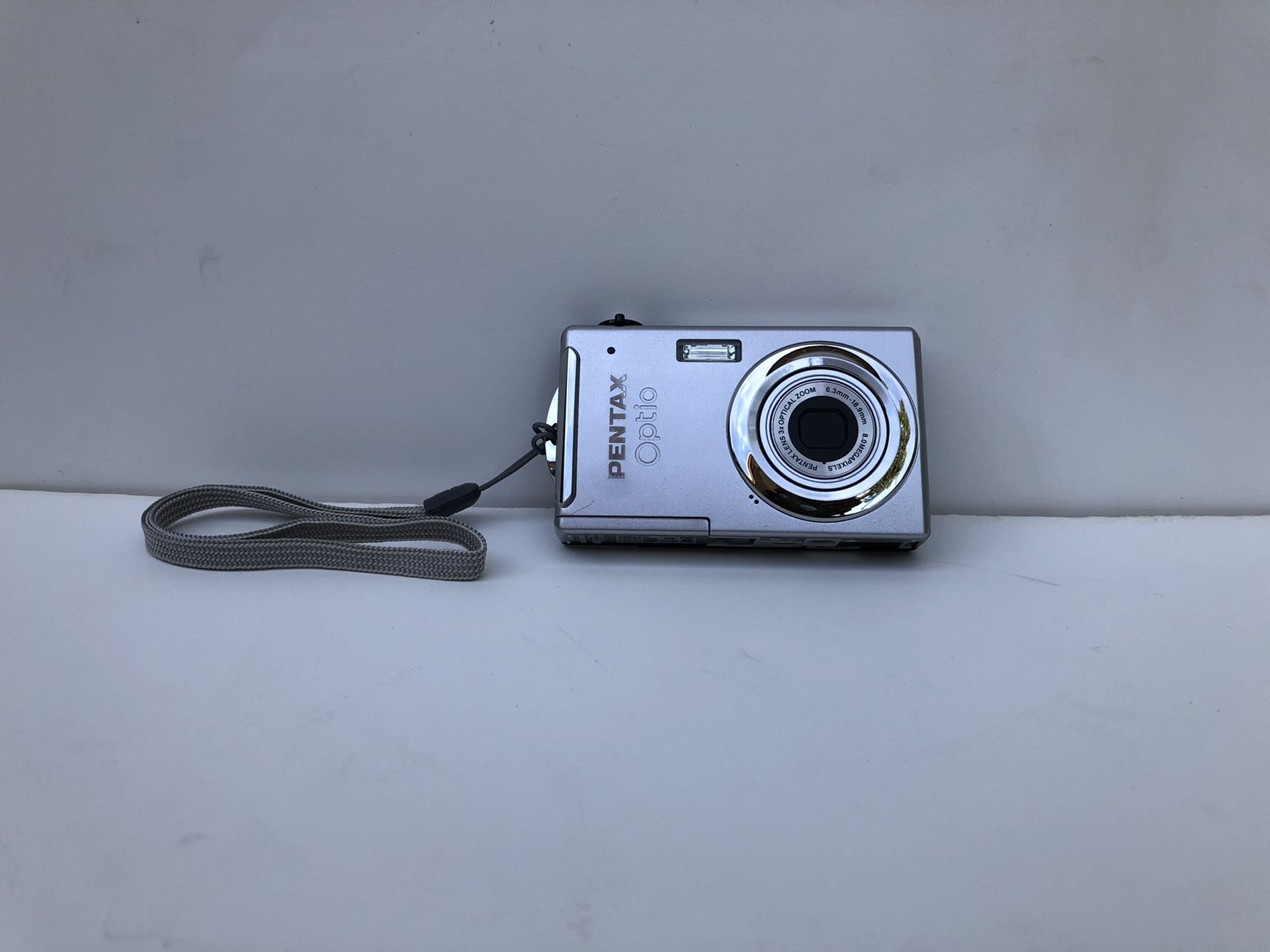 CAMERA- PRNTAX OPTIO V10