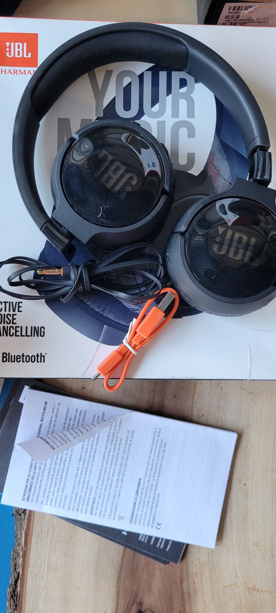 JBL Wireless Bluetooth Headphones - Tune 600BT- Black -