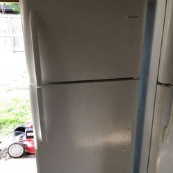 FRIDGE FRIGIDAIRE 