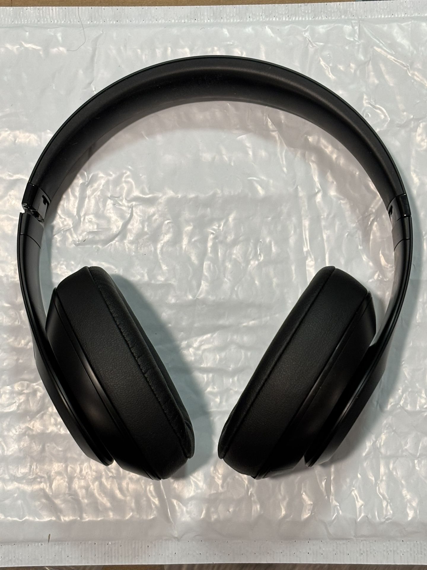 BEATS!  Brand new refurbished open box