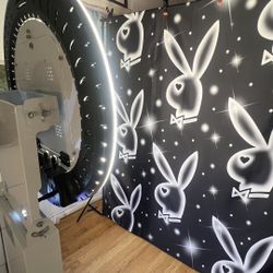 y2k themed photobooth