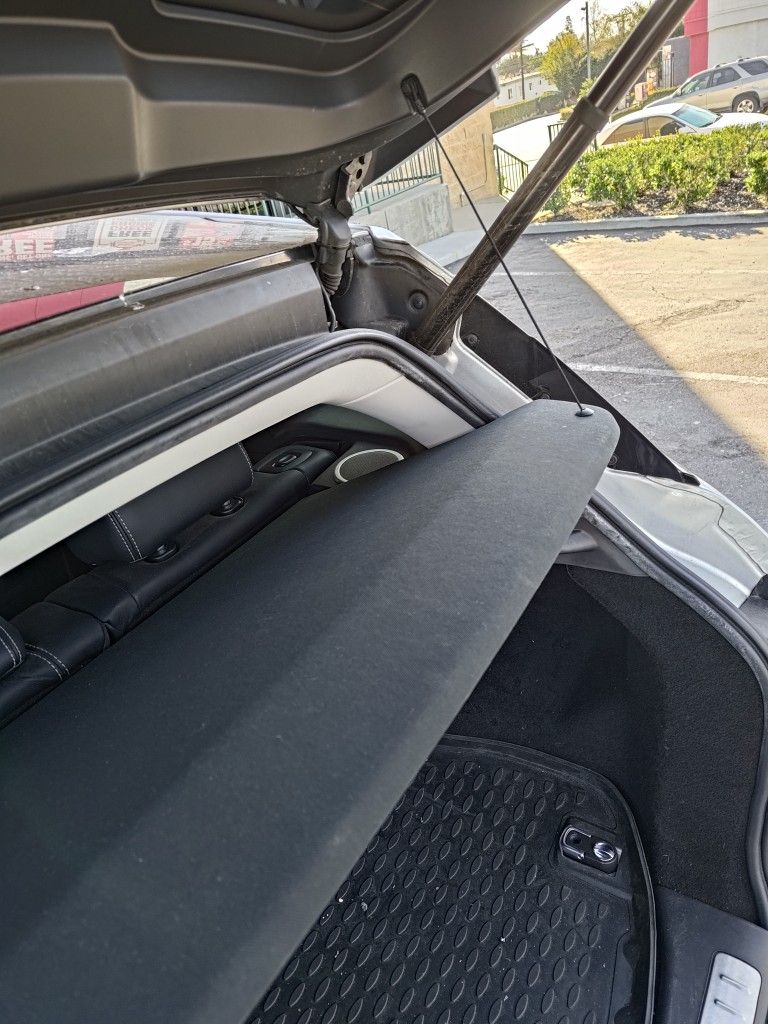 Range Rover Evoque Cargo Cover OEM