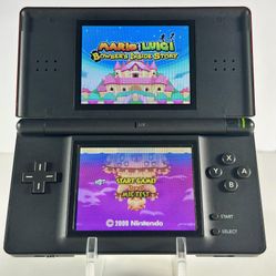  Nintendo DS Lite With Over 500+Games 