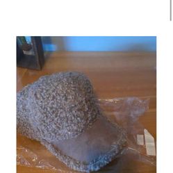 Brand New In The Package Great Sherpa Hat