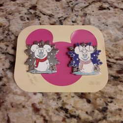 Set Of 2 Disney,  Mickey and Minnie Pins