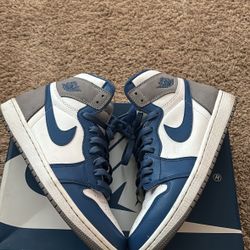 Nike Air Jordan 1 Retro High OG "True Blue"