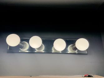 4 light vanity light