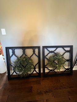 Wreath  wall portrait