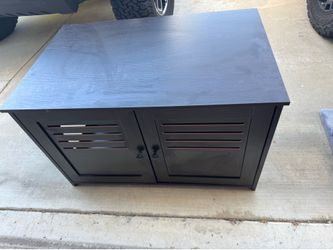 Cat litter box