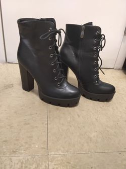 X2B Boots, size 9 in great condition